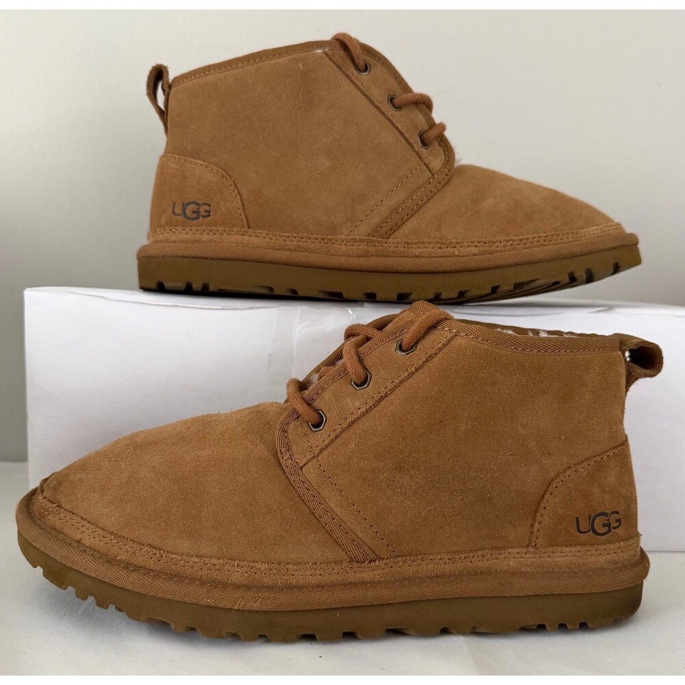 UGG Chestnut Suede Lace Up Chukka Boots UGG Lace Up Chukka Boots Men's Sz 8
